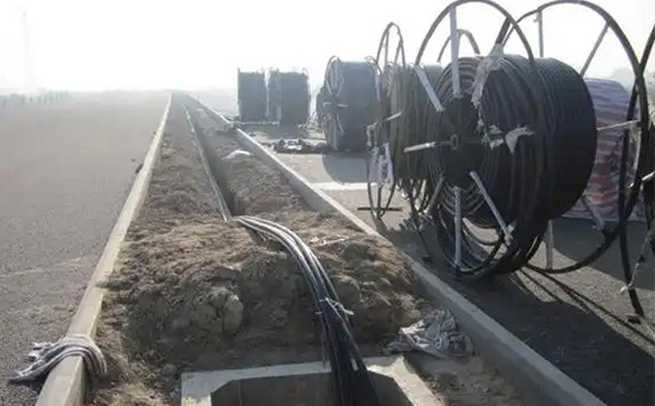 现代通信网络建设指南:灵台光缆施工全流程技术解析与质量控制 现代通信网络建设指南:灵台光缆施工全流程技术解析与质量控制